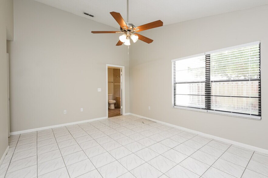 Building Photo - 10420 Cresto Delsol Cir