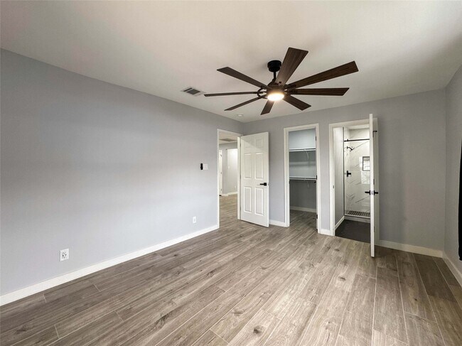 Building Photo - 730 Dunkley Dr
