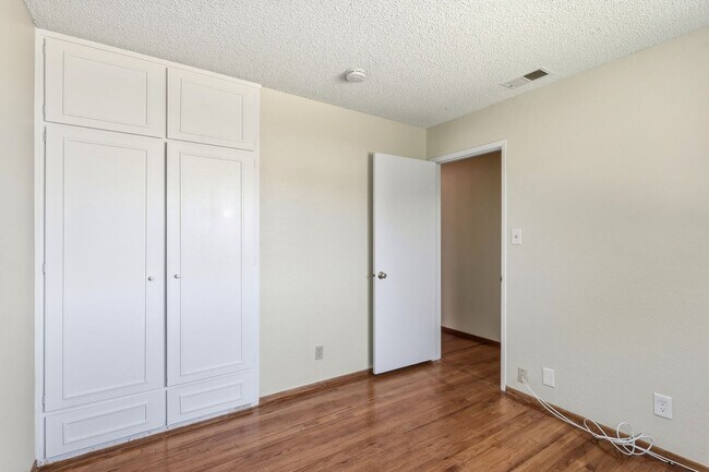Building Photo - 5880 Taormino Ave