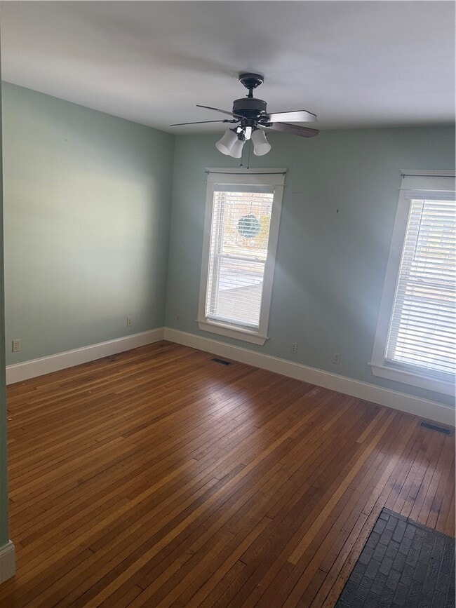 Building Photo - 507 W Water St