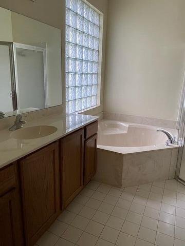 Building Photo - 759 Gazetta Way