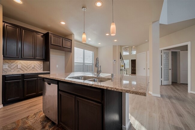 Building Photo - 7809 Axis Rdg Dr