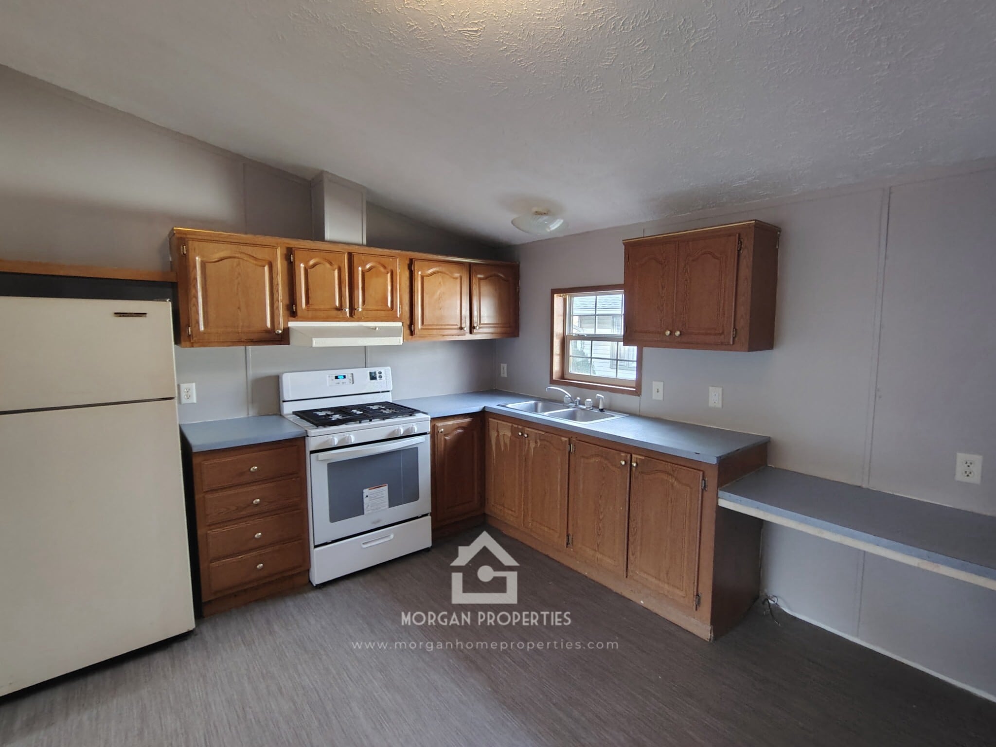 Building Photo - 1806 C St