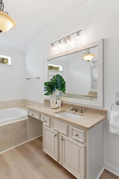 Building Photo - 124 Palm Cove Way