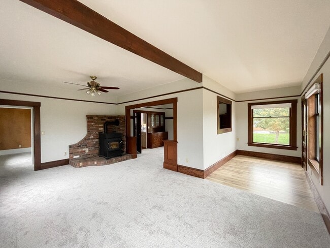 Building Photo - 9905 NE 46th Ct