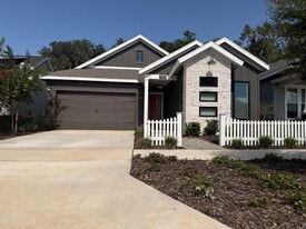 Building Photo - 1186 NW 132nd Blvd