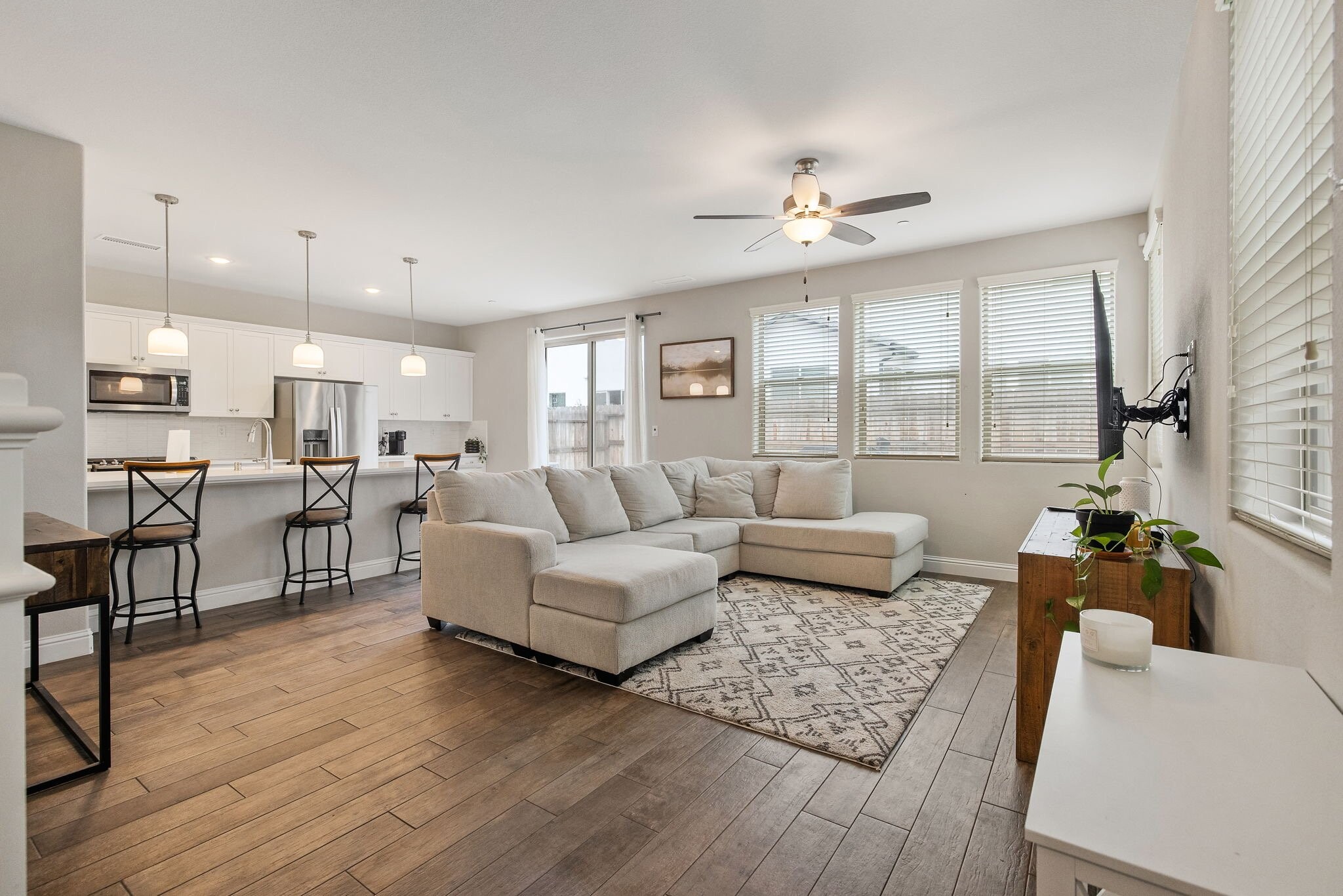 Building Photo - 6212 E Bibi Dr