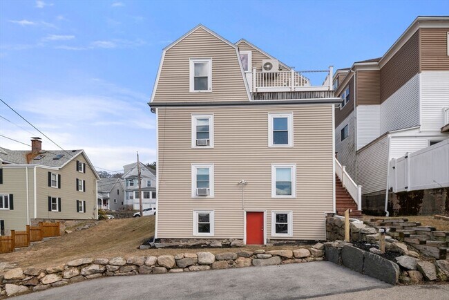 Building Photo - 12 Hampden St