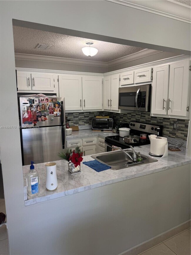 Building Photo - 14829 SW 80th St