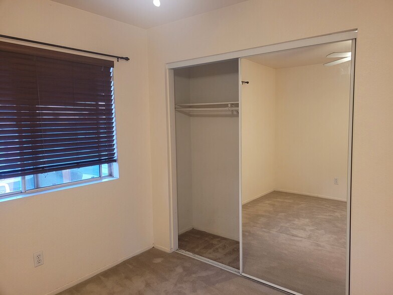 3rd bedroom closet - 7192 Sappada Pl