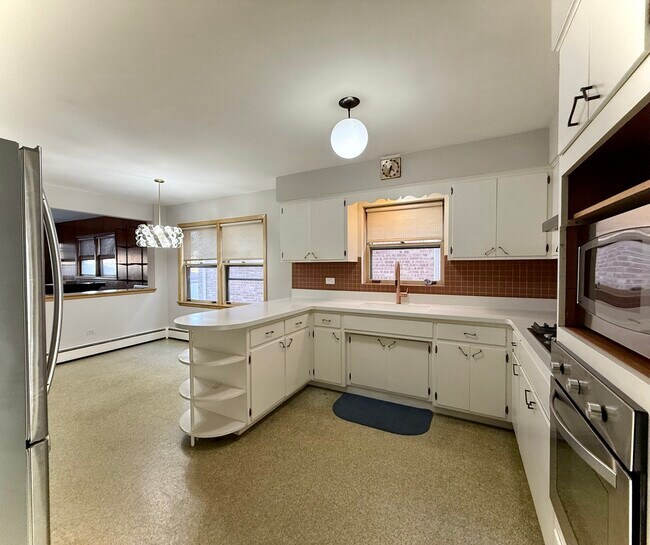 Building Photo - 2631 N 74th Ave