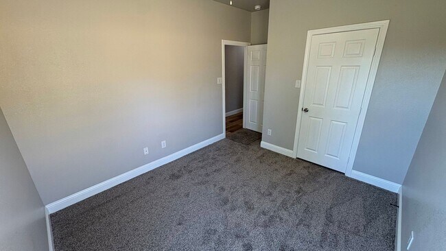 Building Photo - 3201 Bourland St