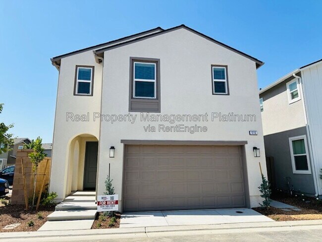 Building Photo - 616 Ophelia Ave