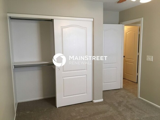 Building Photo - 2503 W White Feather Ln