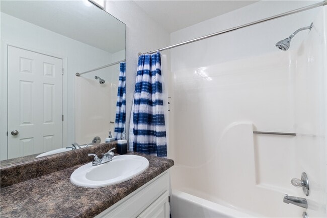 Building Photo - 14813 Dutchmans Dr