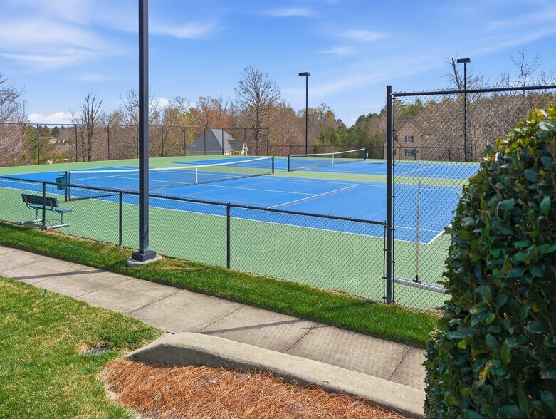 Building Photo - 6624 Barton Creek Dr