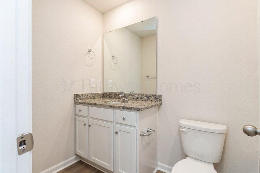 Building Photo - 6248 Lowe Ln