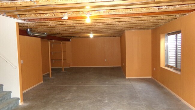 Building Photo - 217 Rock Bridge Ln