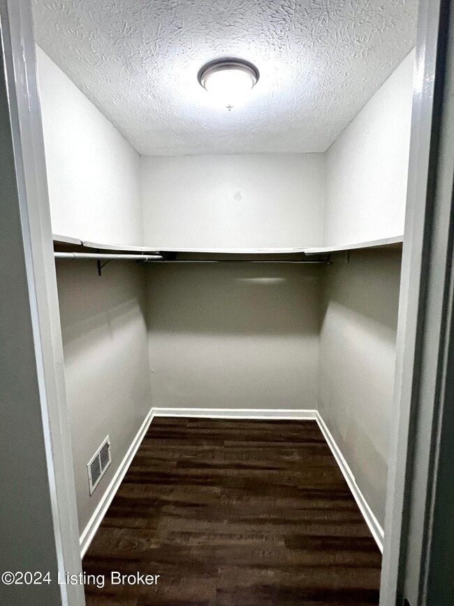 Building Photo - 11409 Deham Dr