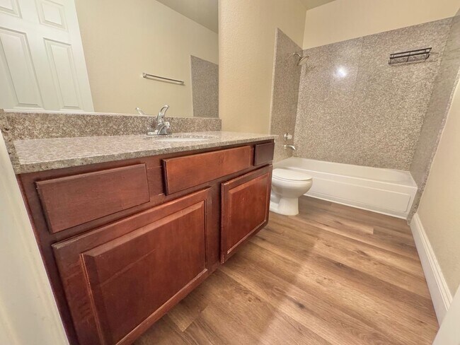 Building Photo - 4921 Indian River Dr