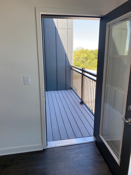 Building Photo - 1677 54th Ave N