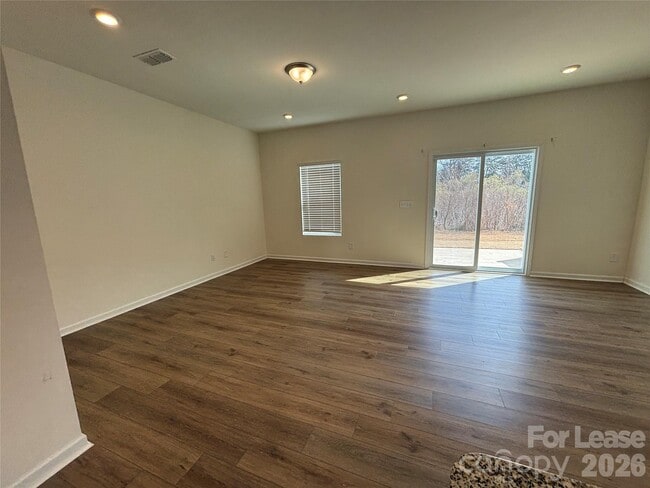 Building Photo - 5211 Maynard Hl Dr