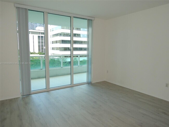 Building Photo - 951 Brickell Ave
