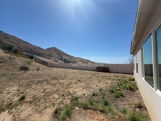Building Photo - 20947 Spring Mountain Rd