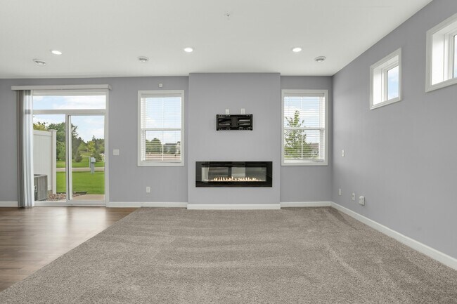 Building Photo - 6447 Inspire Cir S