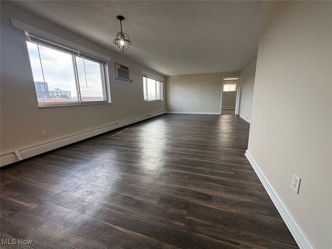 Building Photo - 12050 Lake Ave