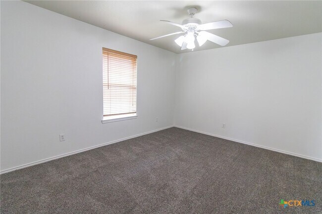 Building Photo - 4507 Aspen Dr