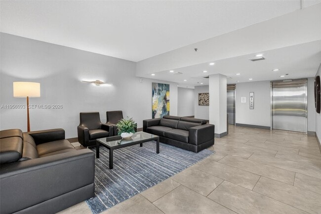 Building Photo - 16565 NE 26th Ave