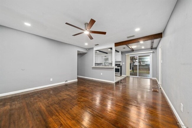 Building Photo - 6531 Hill Top Rd