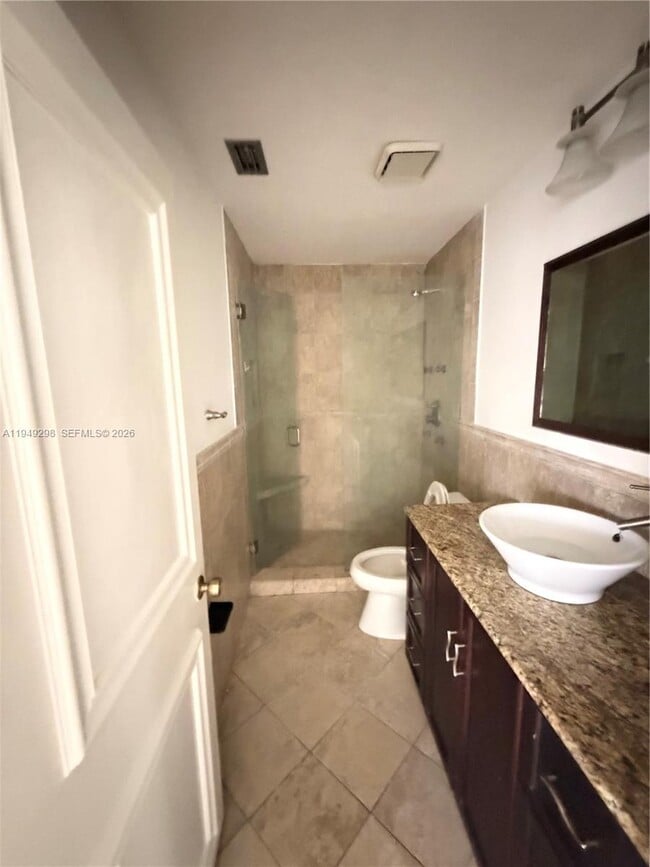 Building Photo - 1802 Waterview Cir