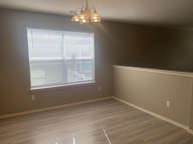 Building Photo - 380 Wetzel