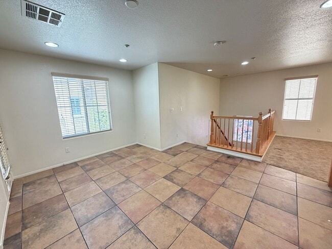 Building Photo - 8949 Carlina Canyon Ct