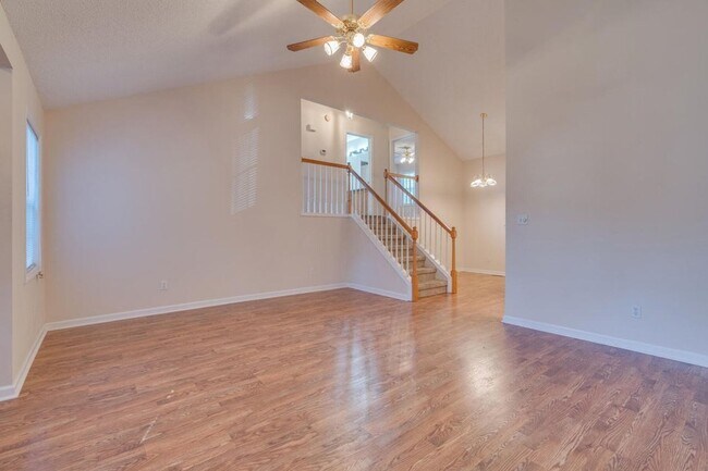 Building Photo - 3910 Renaissance Sq