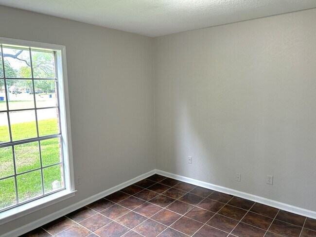 Building Photo - 3130 Fairmeadow Horn Lake, MS 38637