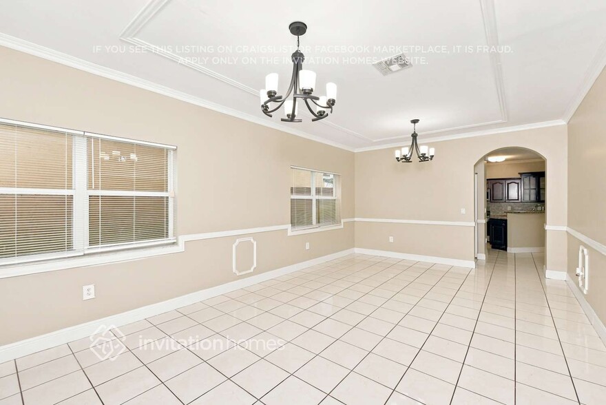 Building Photo - 15270 SW 46th Ct