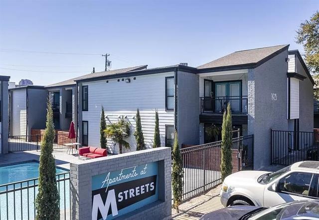 Building Photo - 1925 Moser Ave