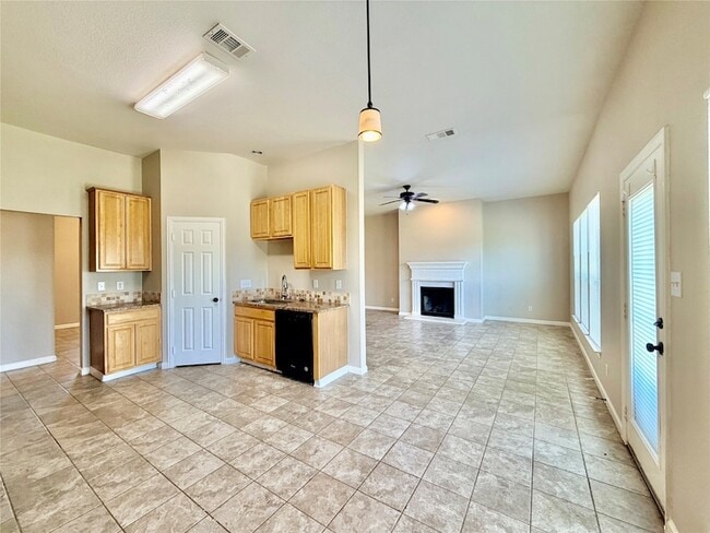 Building Photo - 1412 La Mirada