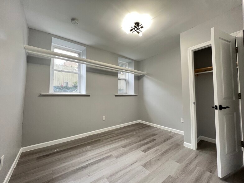 36 Sherman Pl Bsmt - 35 Sherman Pl