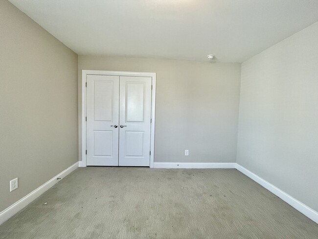 Building Photo - 1624 Clayfire Dr.