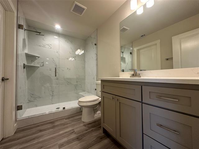 Building Photo - 809 Lotus Dr