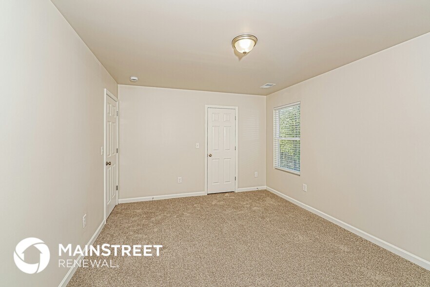 Building Photo - 680 Woodland Crst Rd