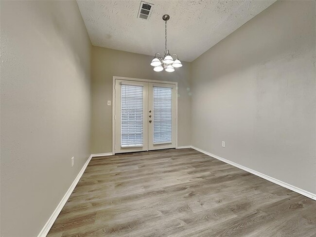 Building Photo - 15243 Bedford Glen Dr