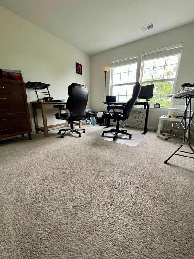 Building Photo - Stunning 4-Bed Townhome in Quakertown! Ava...