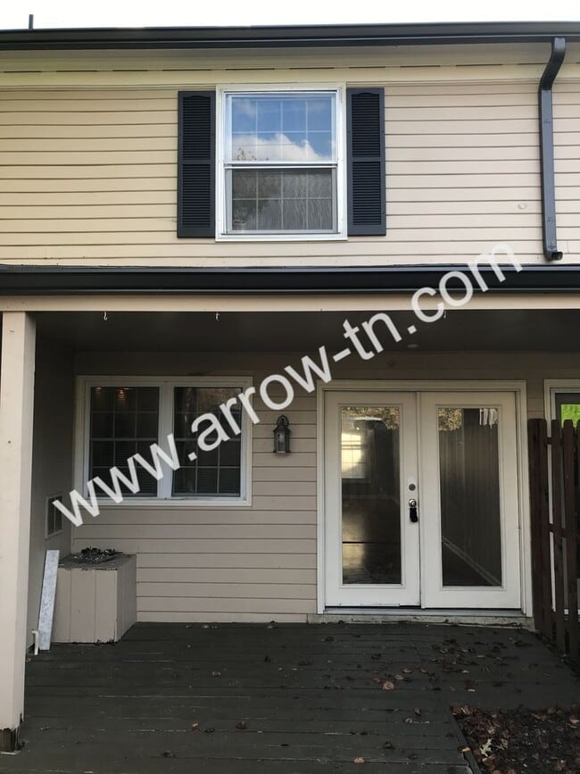 Building Photo - 5025 Hillsboro Pike