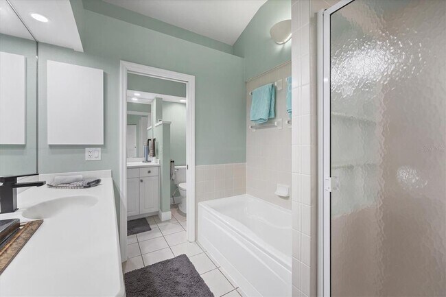 Building Photo - 200 Cocoanut Ave