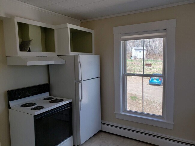 Building Photo - 230-232 Spruce Ln Ext